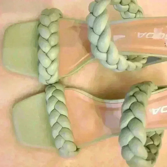 High Heel Braided Sandals Size 7.5 - Picture 2 of 6